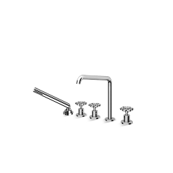 Batteria bordo vasca cinque fori con bocca e kit doccia Bloom